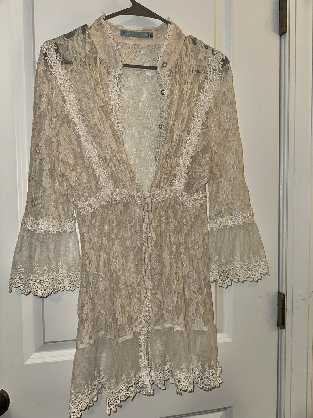 Sheer Lace Kimono Robe in Cream vintage 1 bottom loose - Picture 9 of 16
